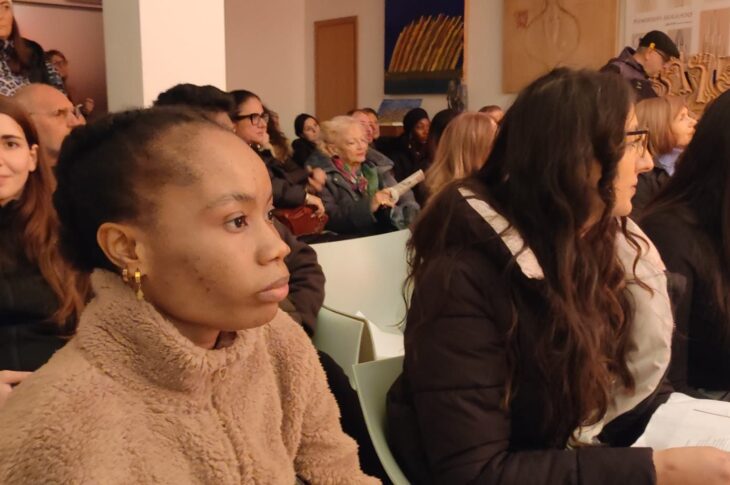 donne in cammino